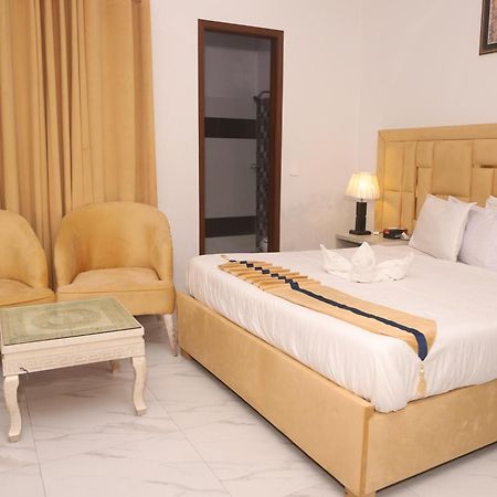 Hotel Royal Comfort Lahore Exterior foto